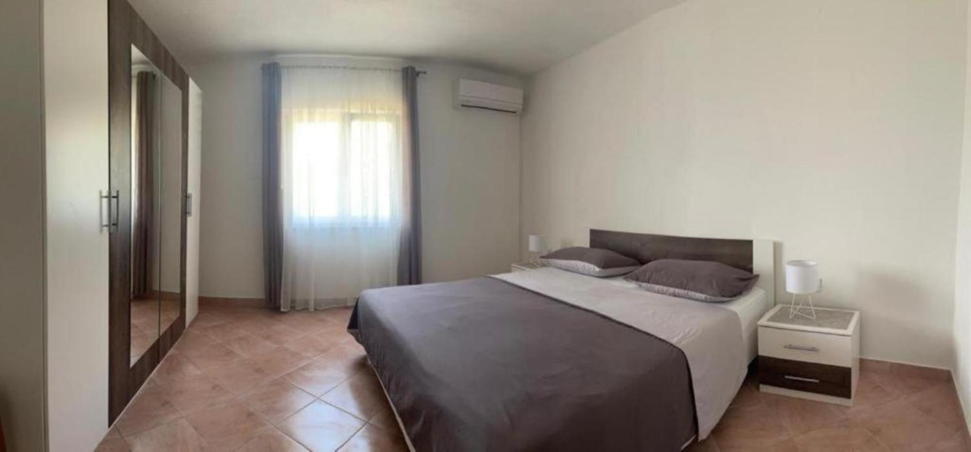 Holiday Home Ante With Beautiful Private Garden Nadin Ngoại thất bức ảnh